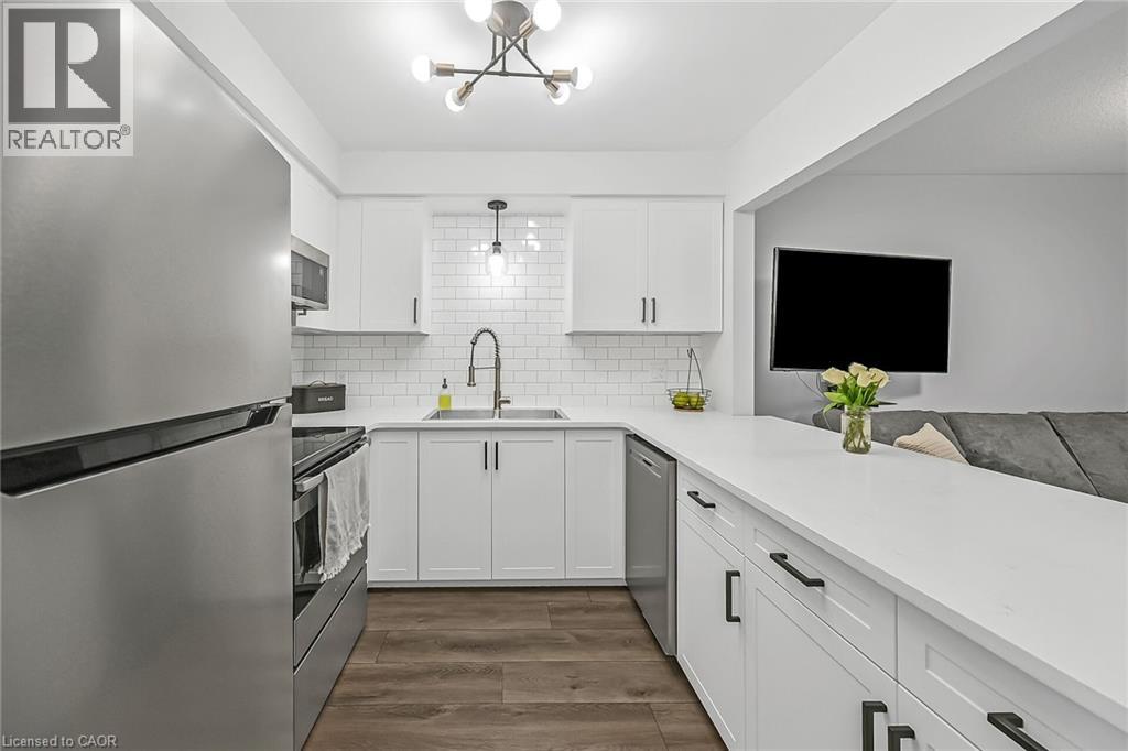 Photo 17 of 54 Argyle Street S Unit 2, Caledonia ON