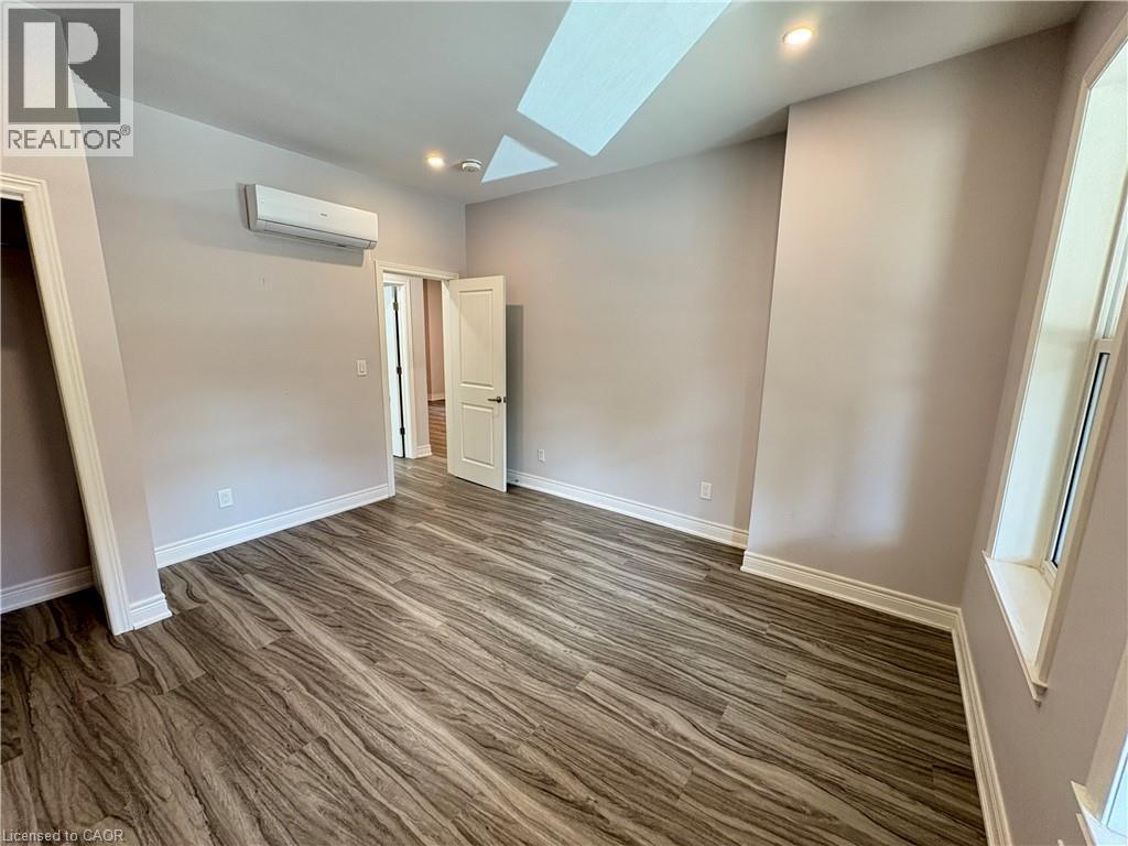 Photo 10 of 200 Holton Avenue S Unit 1, Hamilton ON