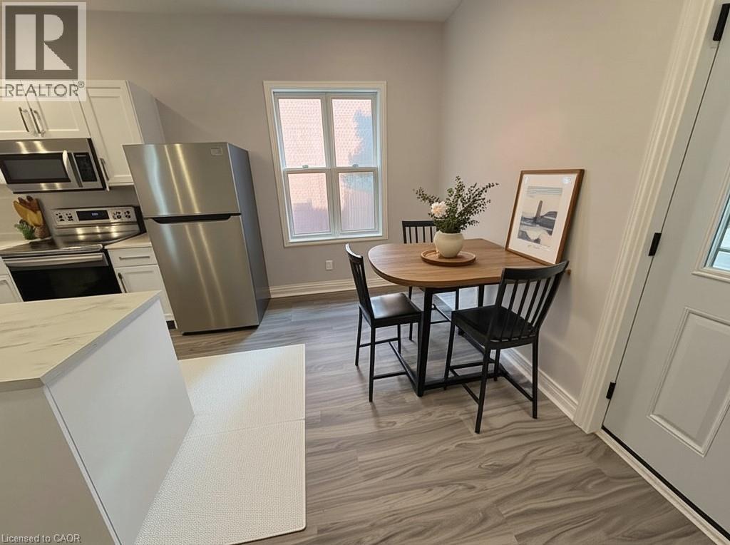 Photo 2 of 200 Holton Avenue S Unit 1, Hamilton ON