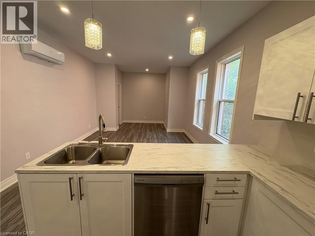 Photo 3 of 200 Holton Avenue S Unit 1, Hamilton ON