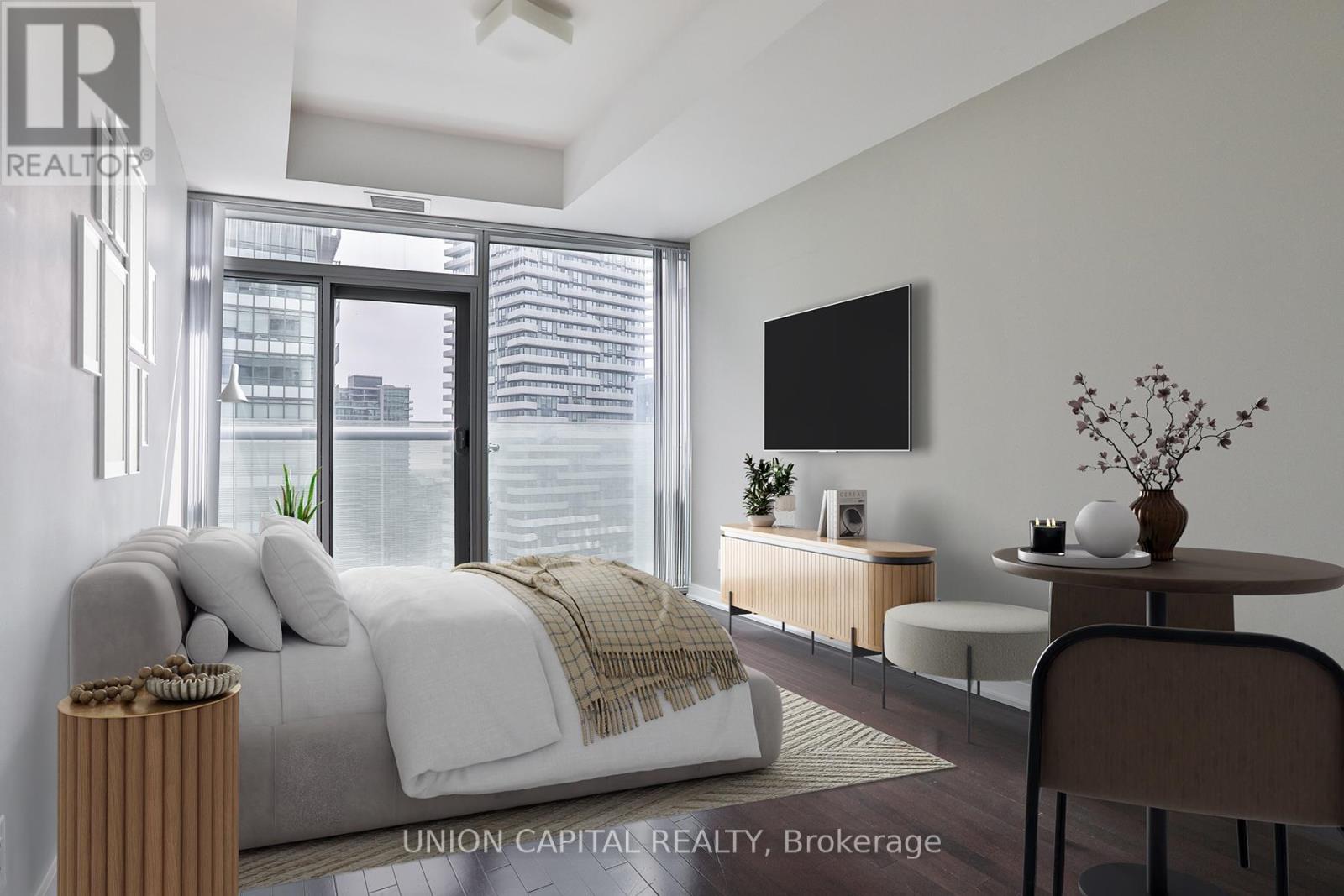 Photo 2 of 3902 14 York Street, Toronto ON
