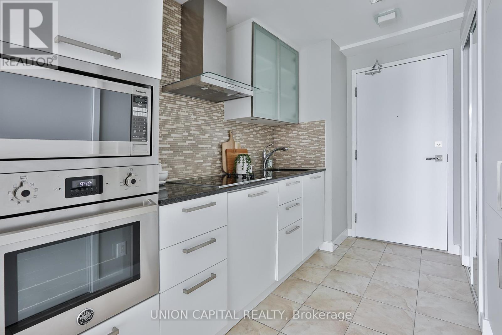 Photo 16 of 3902 14 York Street, Toronto ON