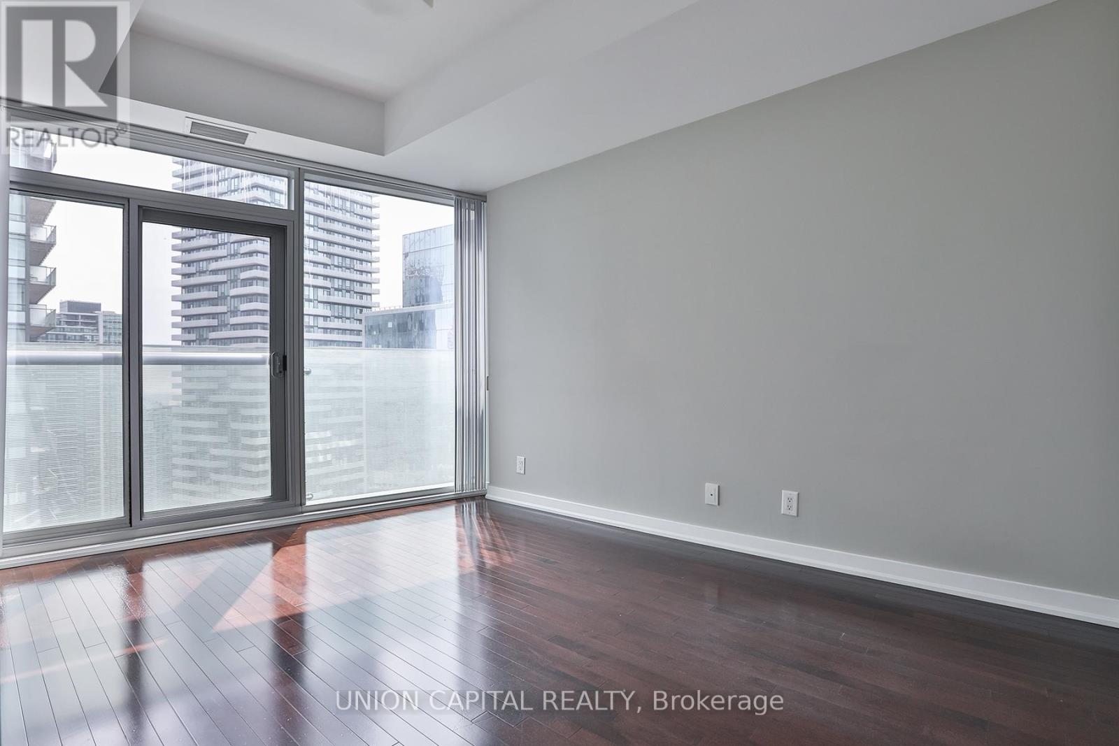 Photo 3 of 3902 14 York Street, Toronto ON