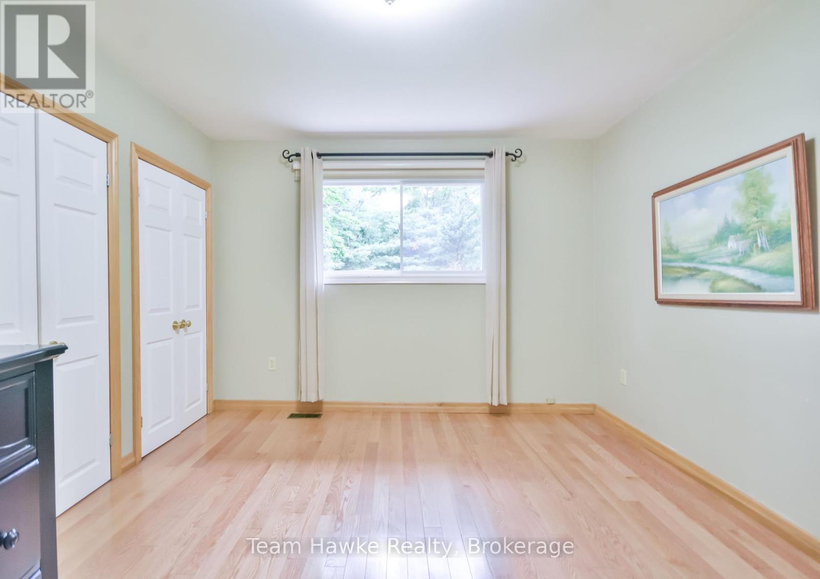 Photo 19 of 1262 Everton Road, Midland ON
