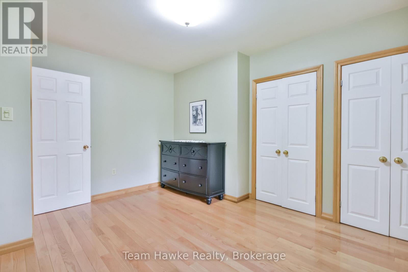 Photo 14 of 1262 Everton Road, Midland ON