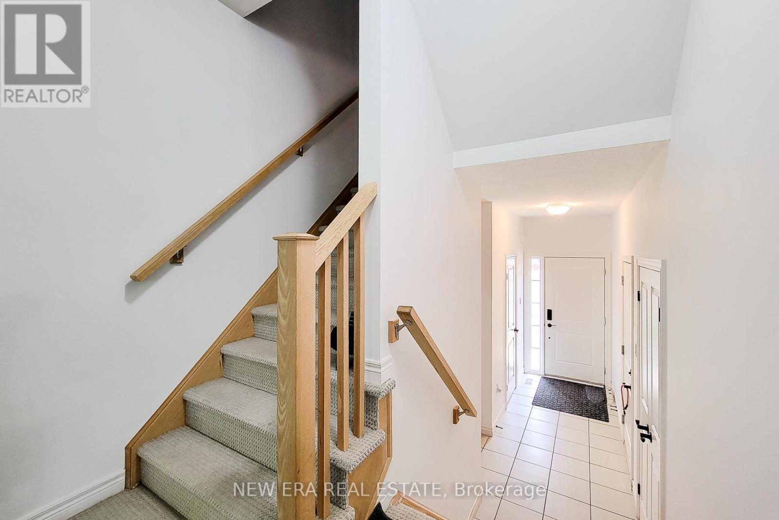 Photo 22 of 63 Dennis Drive, West Lincoln ON