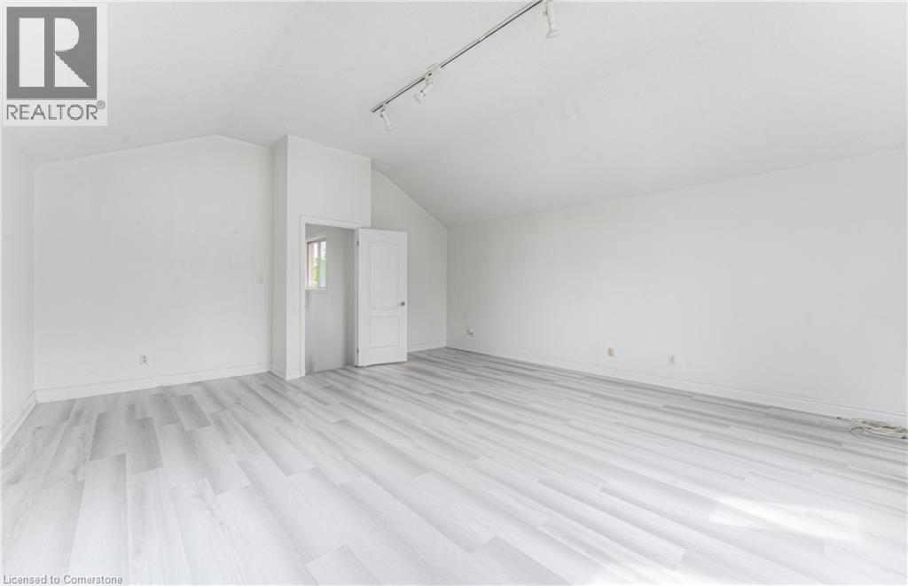 Photo 13 of 383 Burnett Avenue, Cambridge ON