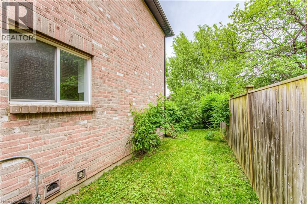 Photo 34 of 383 Burnett Avenue, Cambridge ON