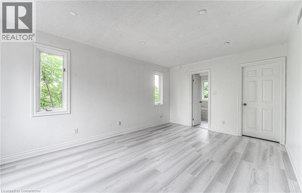 Photo 36 of 383 Burnett Avenue, Cambridge ON
