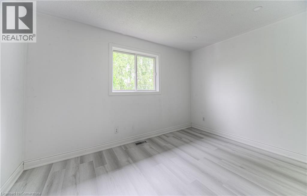 Photo 30 of 383 Burnett Avenue, Cambridge ON