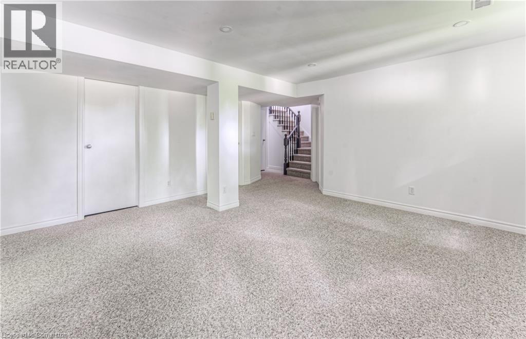 Photo 3 of 383 Burnett Avenue, Cambridge ON
