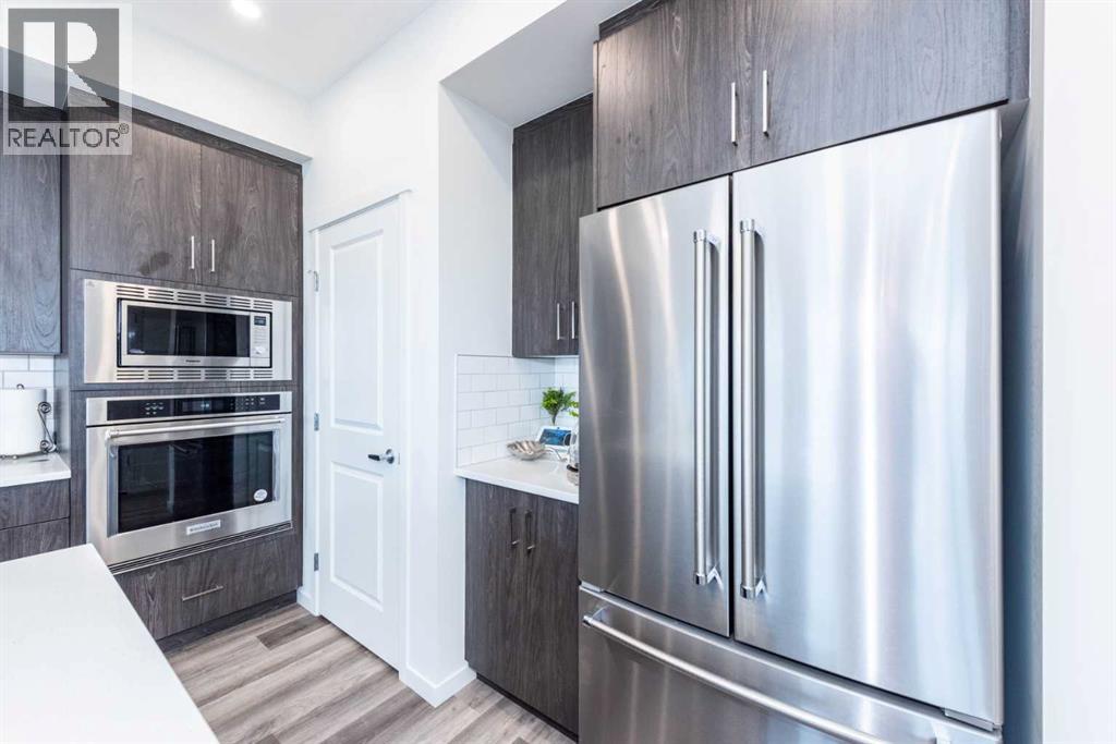 Photo 7 of 340 Magnolia Crescent Se, Calgary AB