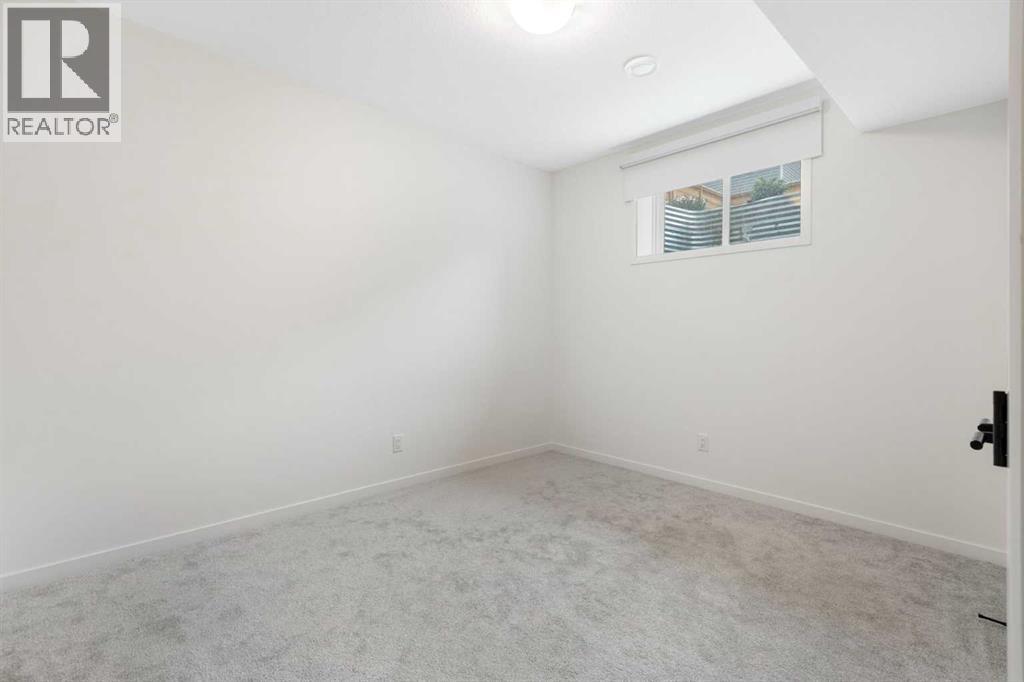 Photo 33 of 352 Copperhead Way, Calgary AB