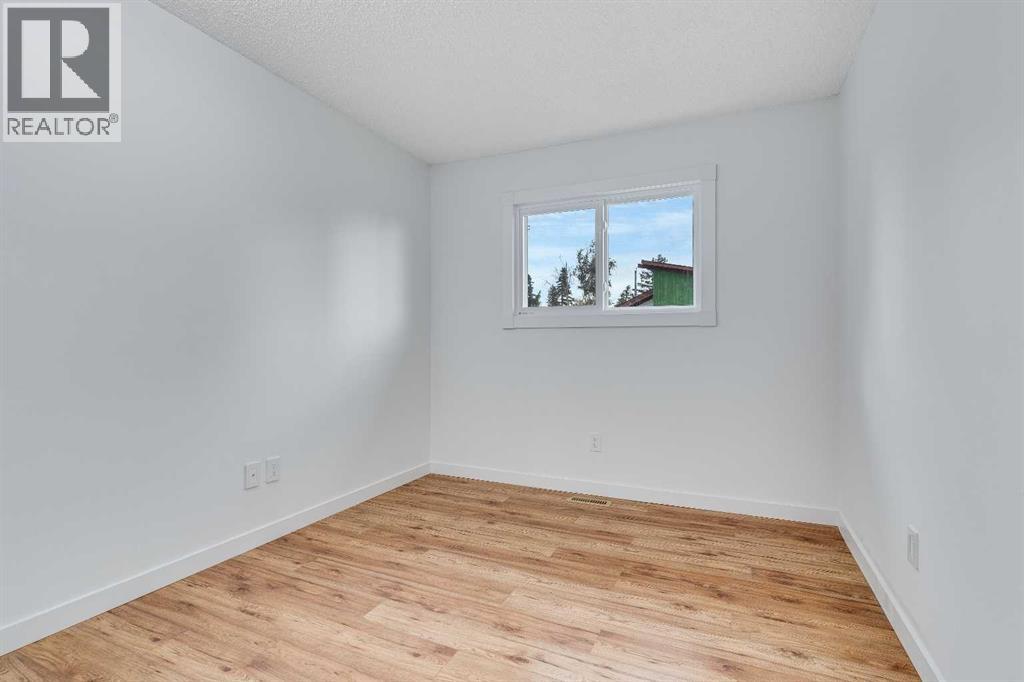 Single Family House Bi-level for Sale in  Manora Drive NE Marlborough Park Calgary 