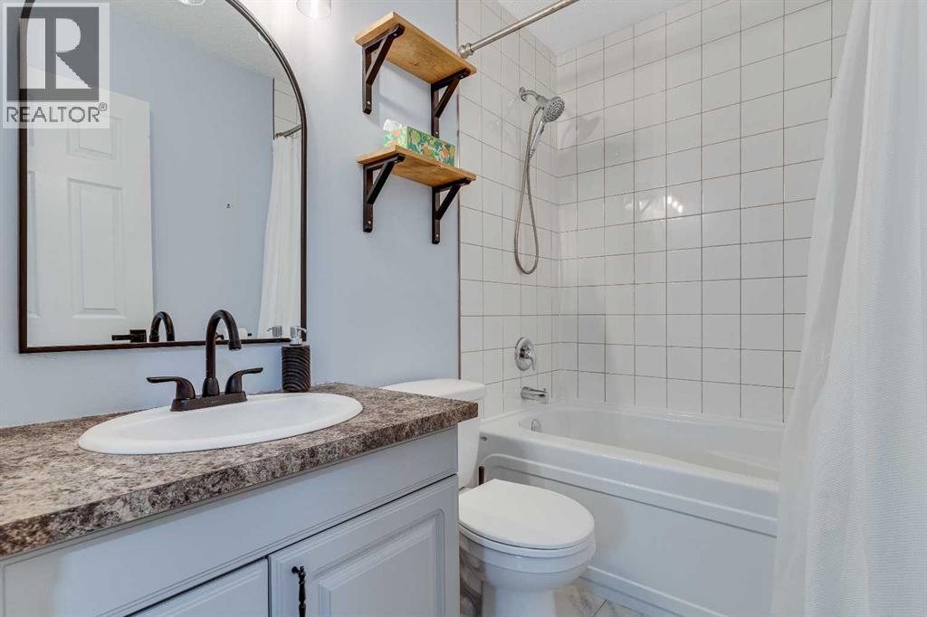 Single Family House Bi-level for Sale in  Manora Drive NE Marlborough Park Calgary 