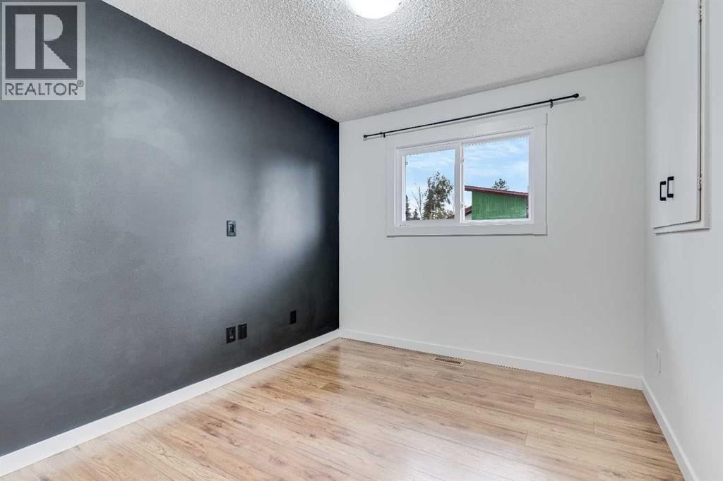 Single Family House Bi-level for Sale in  Manora Drive NE Marlborough Park Calgary 