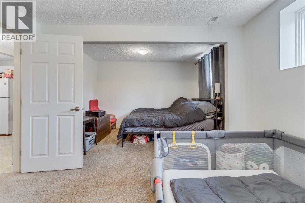 Single Family House Bi-level for Sale in  Manora Drive NE Marlborough Park Calgary 