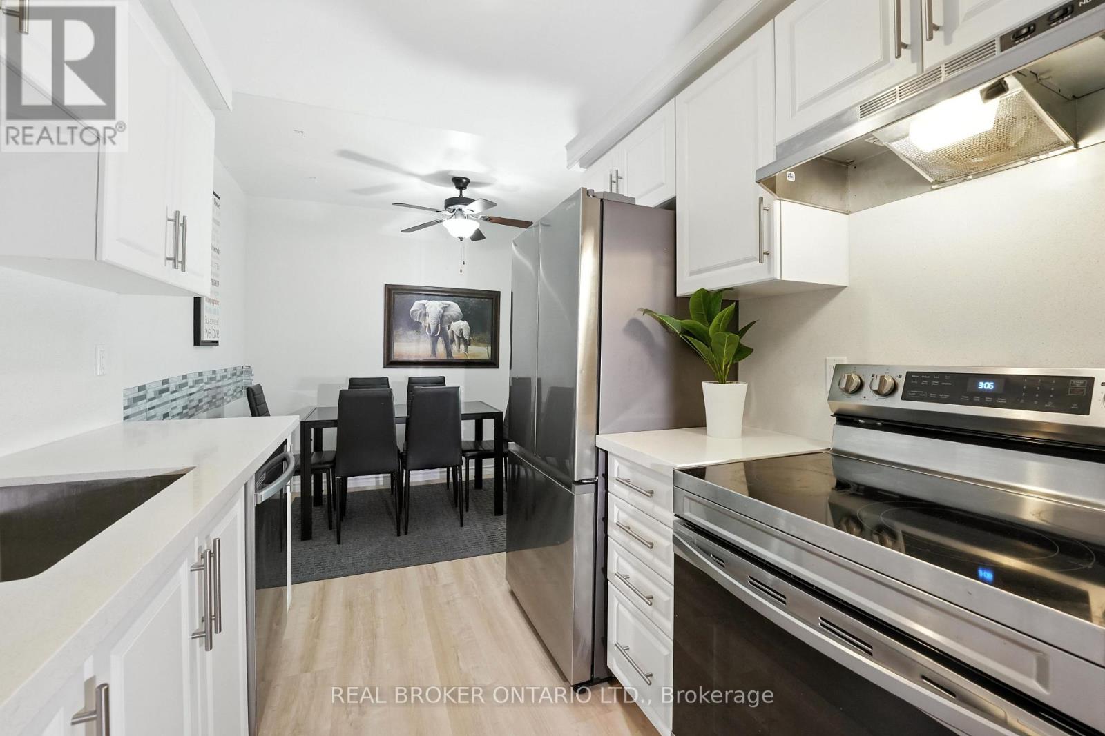 Photo 1 of 19 350 Camelot Court, Oshawa ON