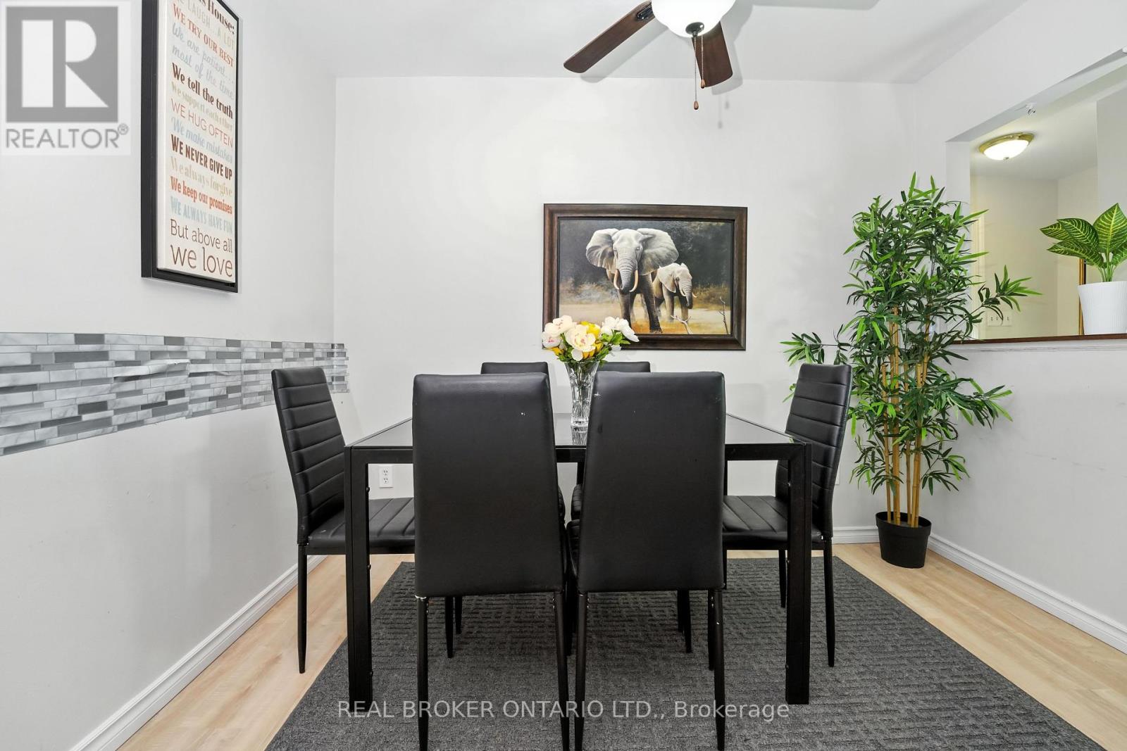 Photo 41 of 19 350 Camelot Court, Oshawa ON
