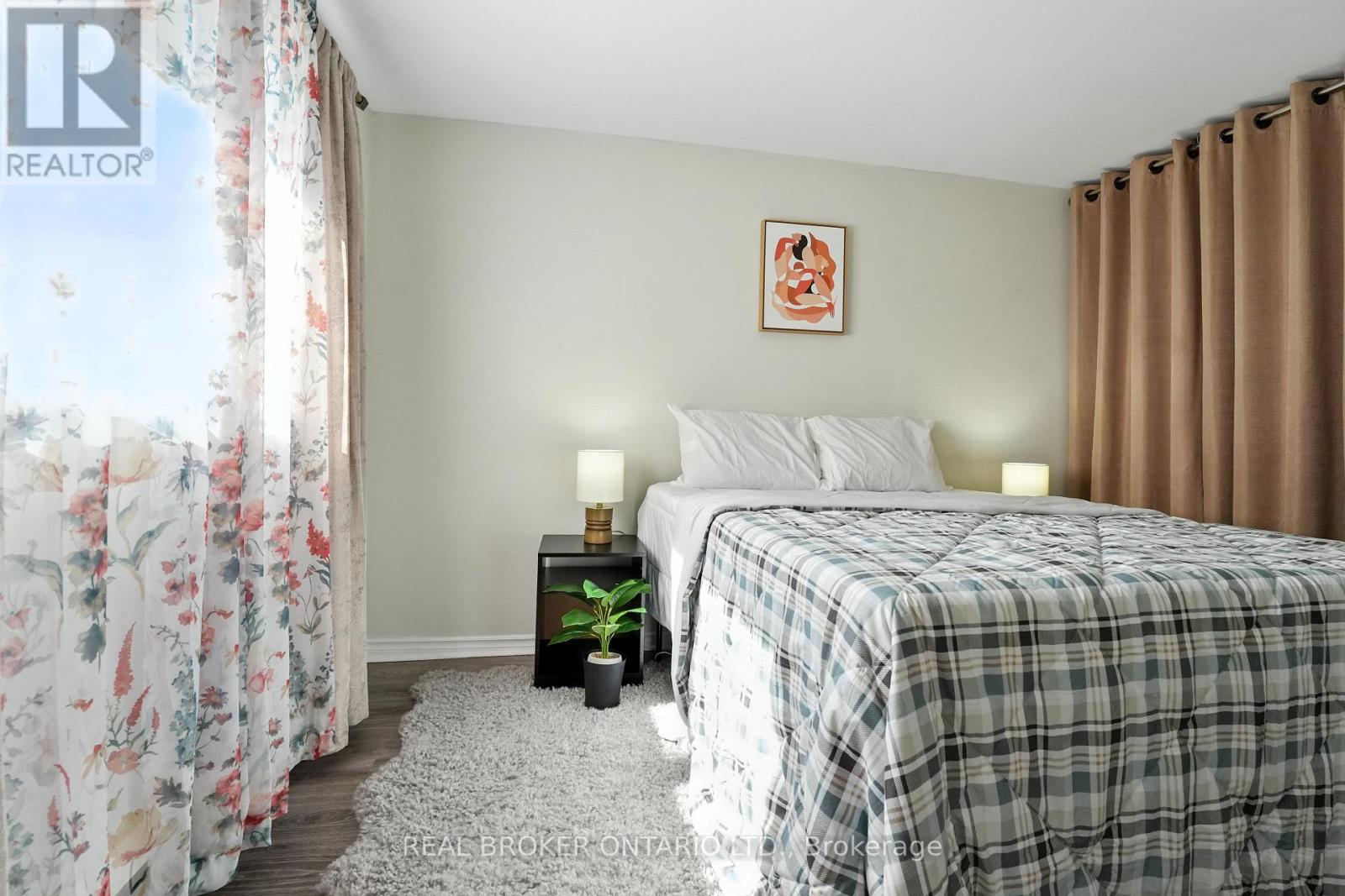 Photo 34 of 19 350 Camelot Court, Oshawa ON