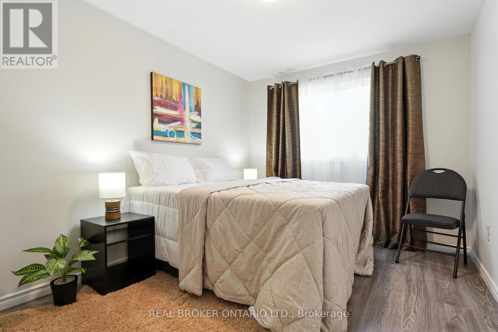 Photo 35 of 19 350 Camelot Court, Oshawa ON