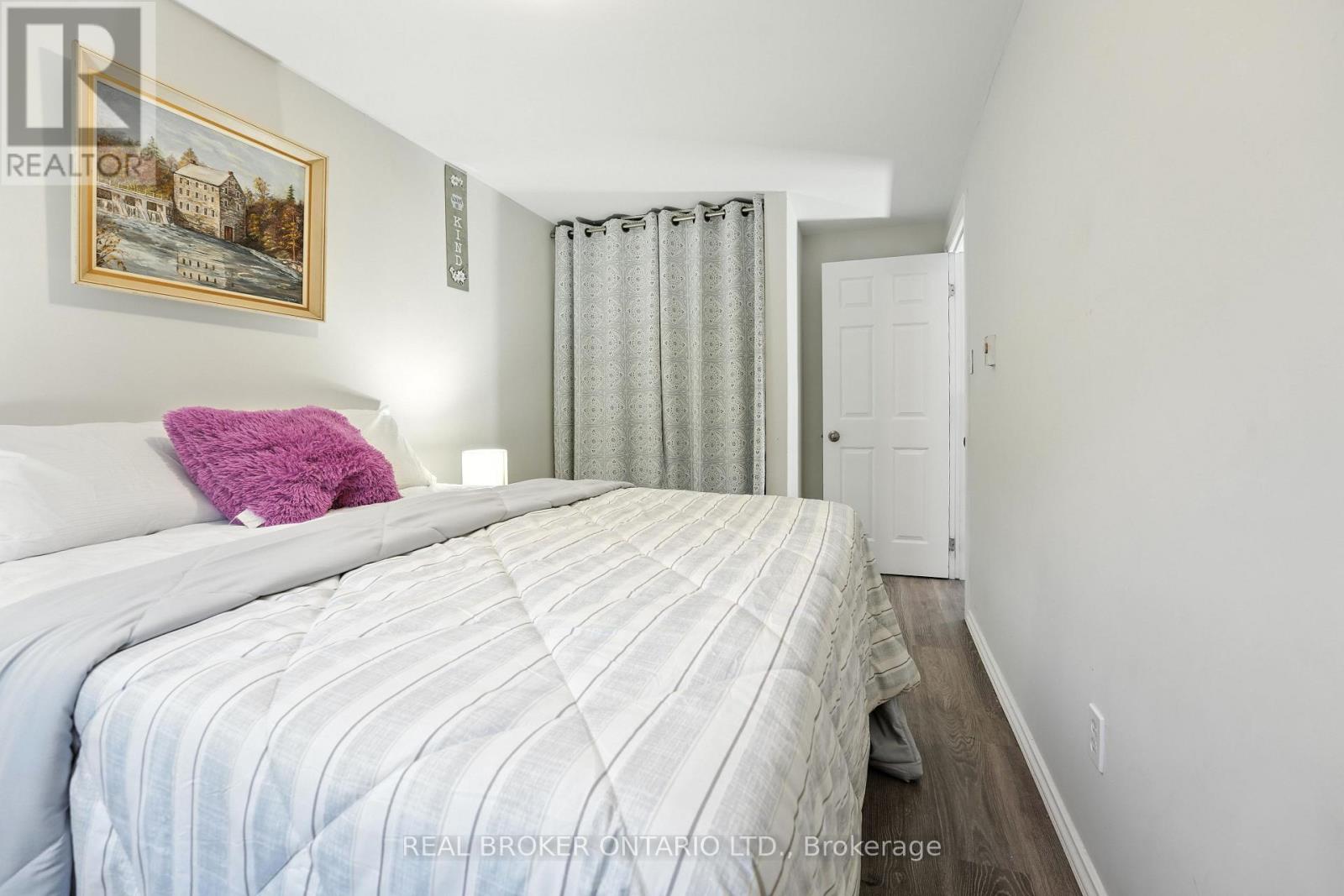 Photo 36 of 19 350 Camelot Court, Oshawa ON