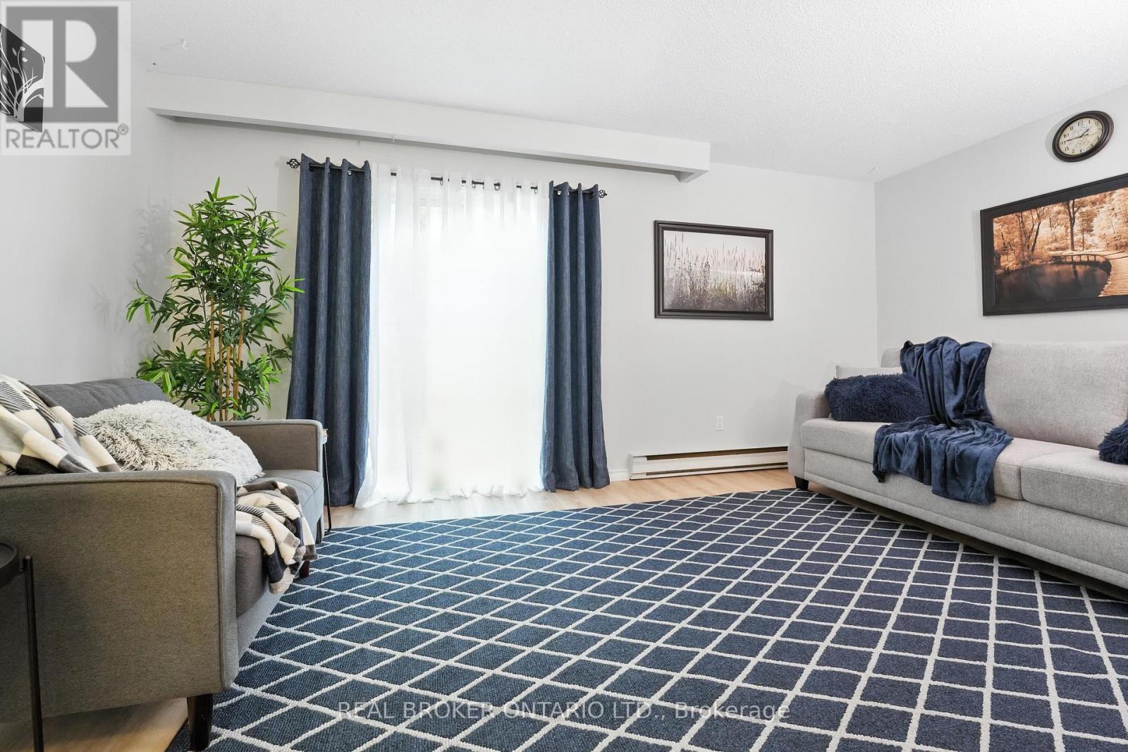 Photo 19 of 19 350 Camelot Court, Oshawa ON