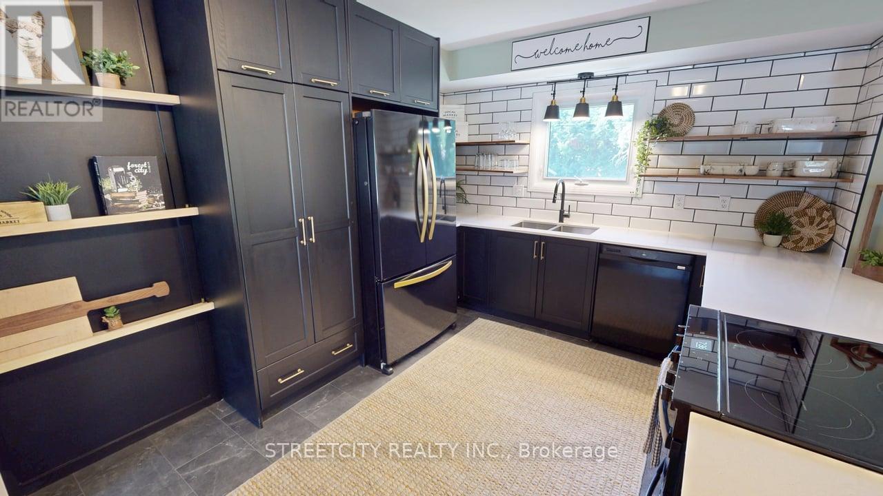 Photo 11 of 10 Milford Crescent, London North ON