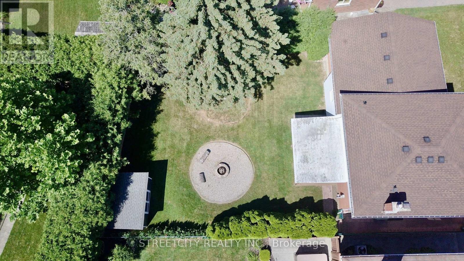 Photo 42 of 10 Milford Crescent, London North ON