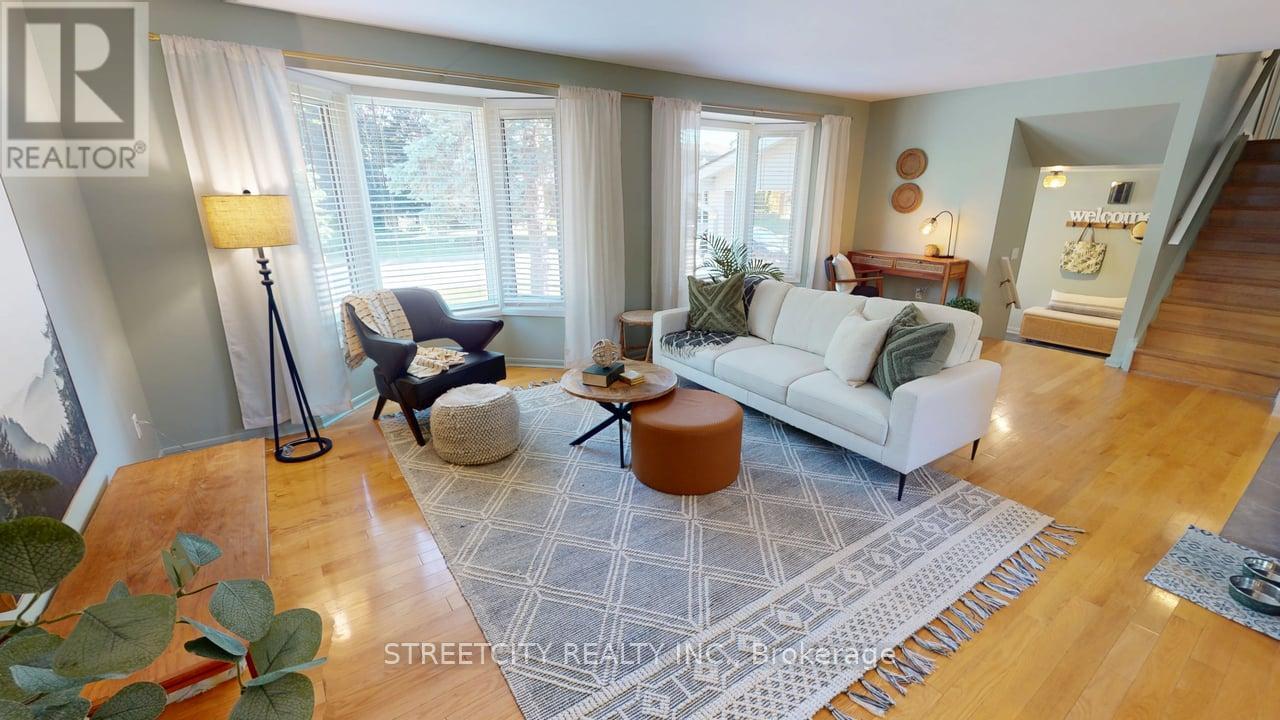 Photo 6 of 10 Milford Crescent, London North ON