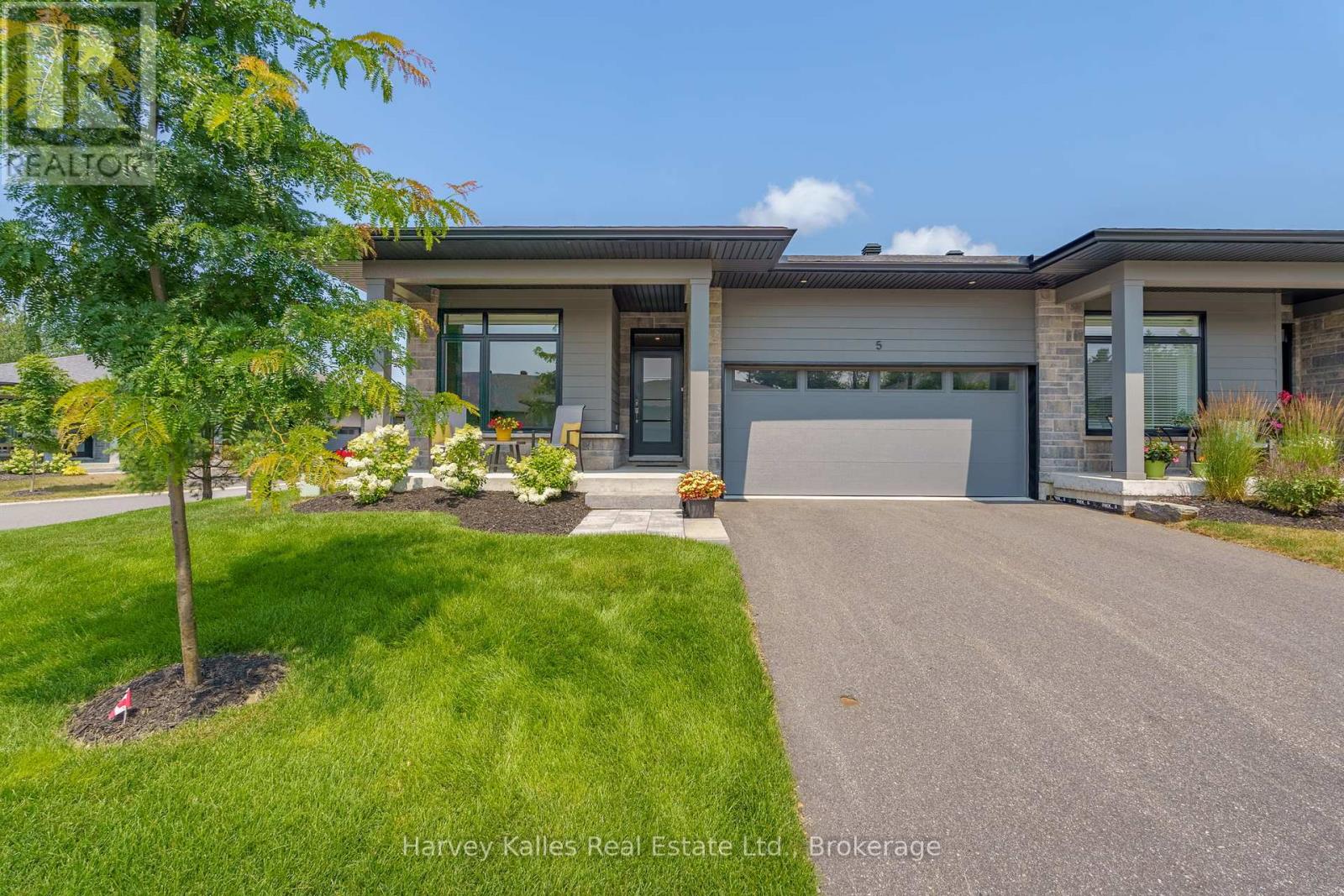 Photo 5 of 5 Blue Birch Lane, Huntsville ON