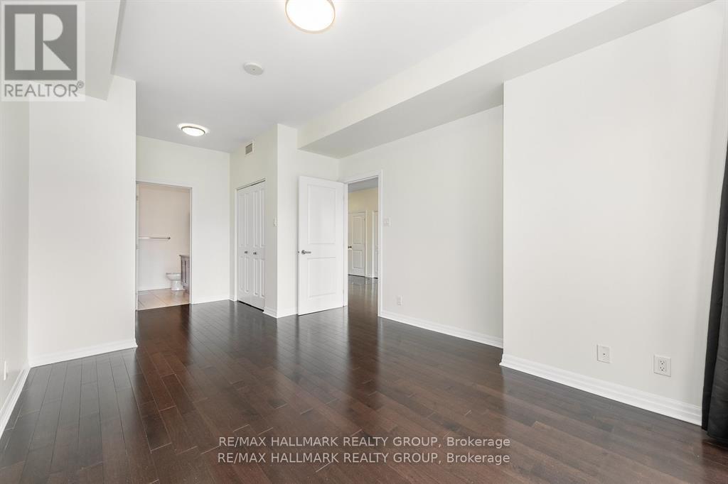 Photo 16 of Ph 1 2702 242 Rideau Street, Ottawa ON