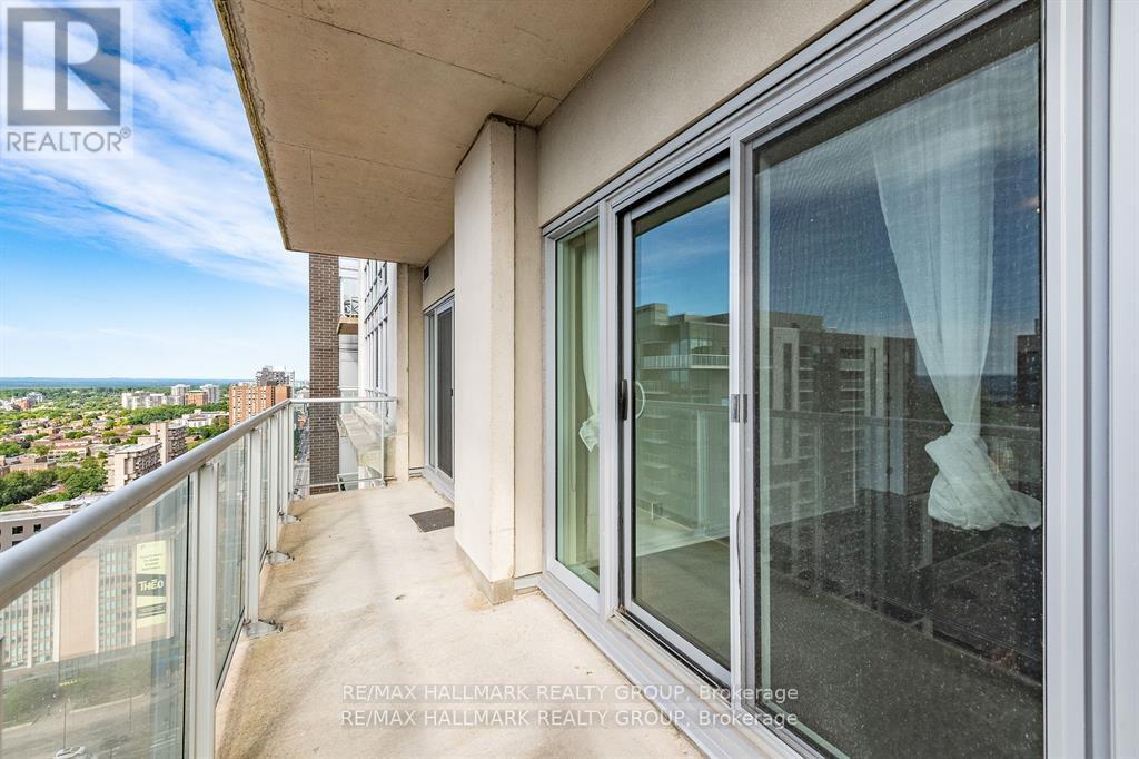 Photo 6 of Ph 1 2702 242 Rideau Street, Ottawa ON
