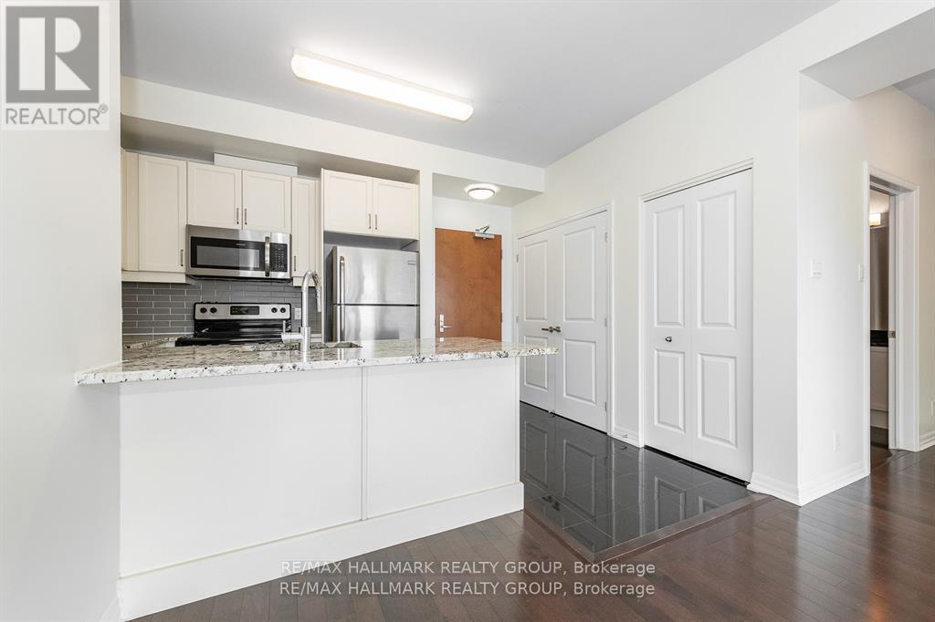 Photo 37 of Ph 1 2702 242 Rideau Street, Ottawa ON