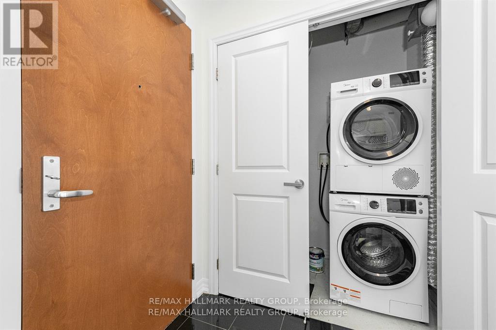 Photo 9 of Ph 1 2702 242 Rideau Street, Ottawa ON