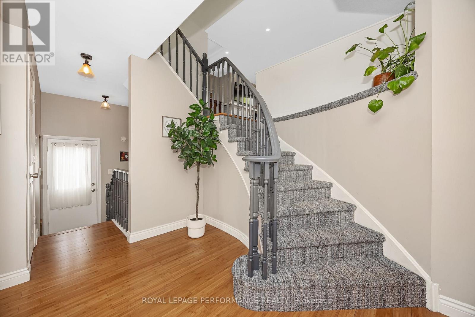 Photo 3 of 8 Hyannis Avenue, Ottawa ON