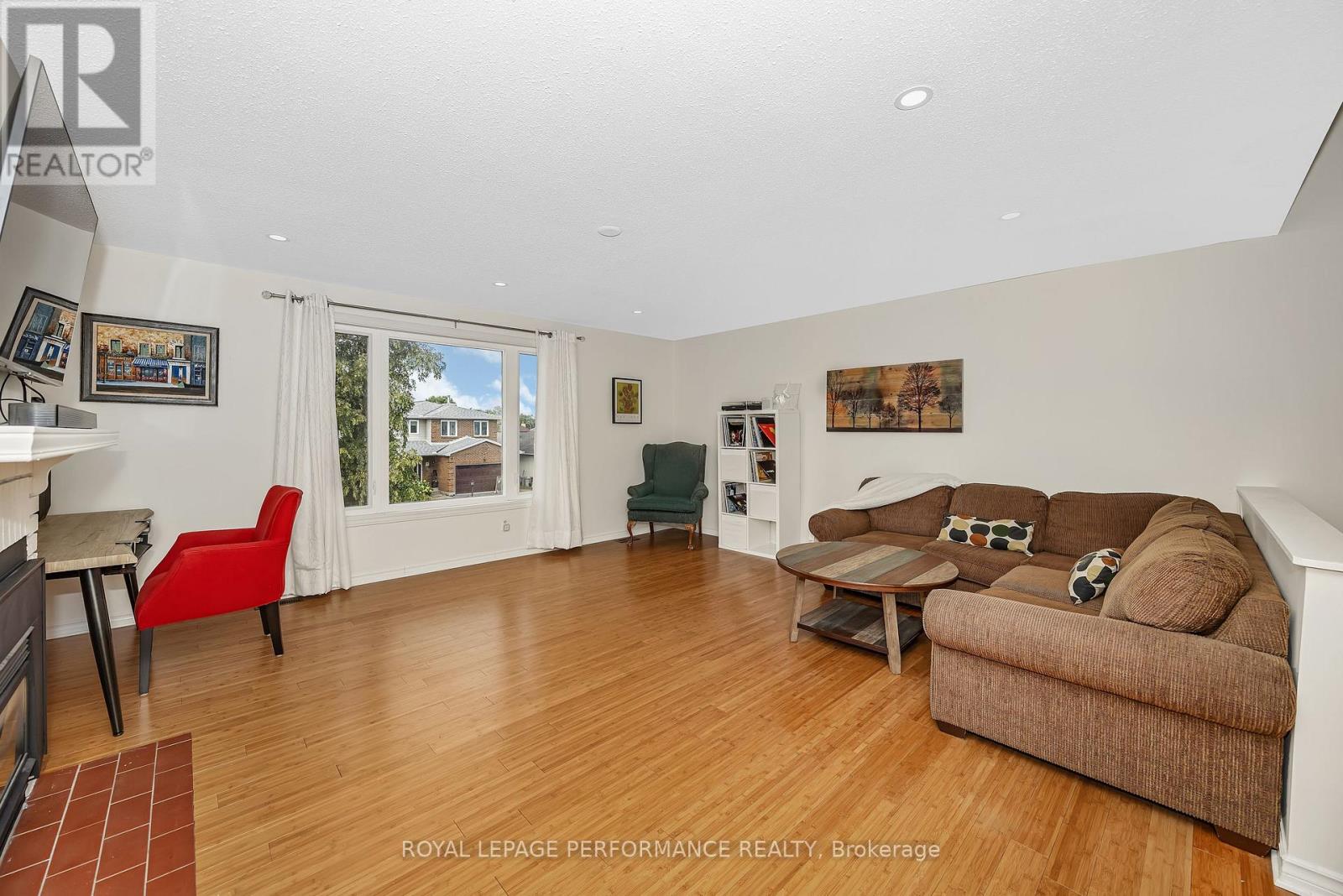 Photo 25 of 8 Hyannis Avenue, Ottawa ON