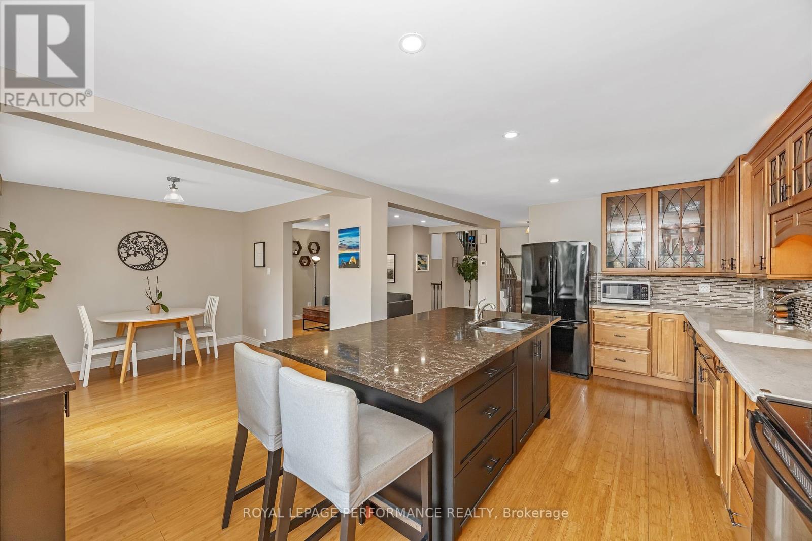 Photo 22 of 8 Hyannis Avenue, Ottawa ON
