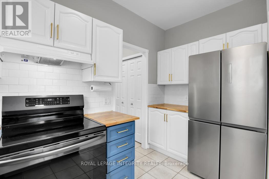 Photo 13 of 1036 Rocky Harbour Crescent, Ottawa ON