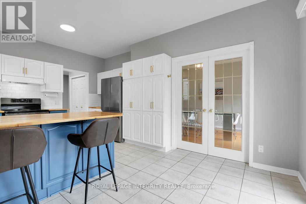 Photo 14 of 1036 Rocky Harbour Crescent, Ottawa ON