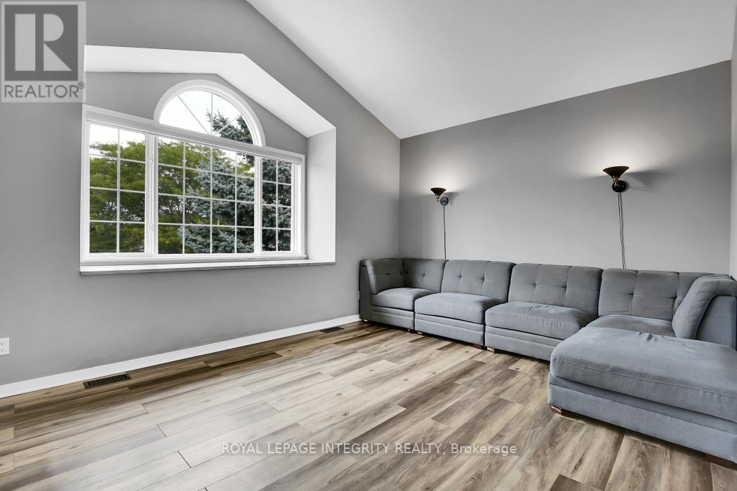 Photo 16 of 1036 Rocky Harbour Crescent, Ottawa ON
