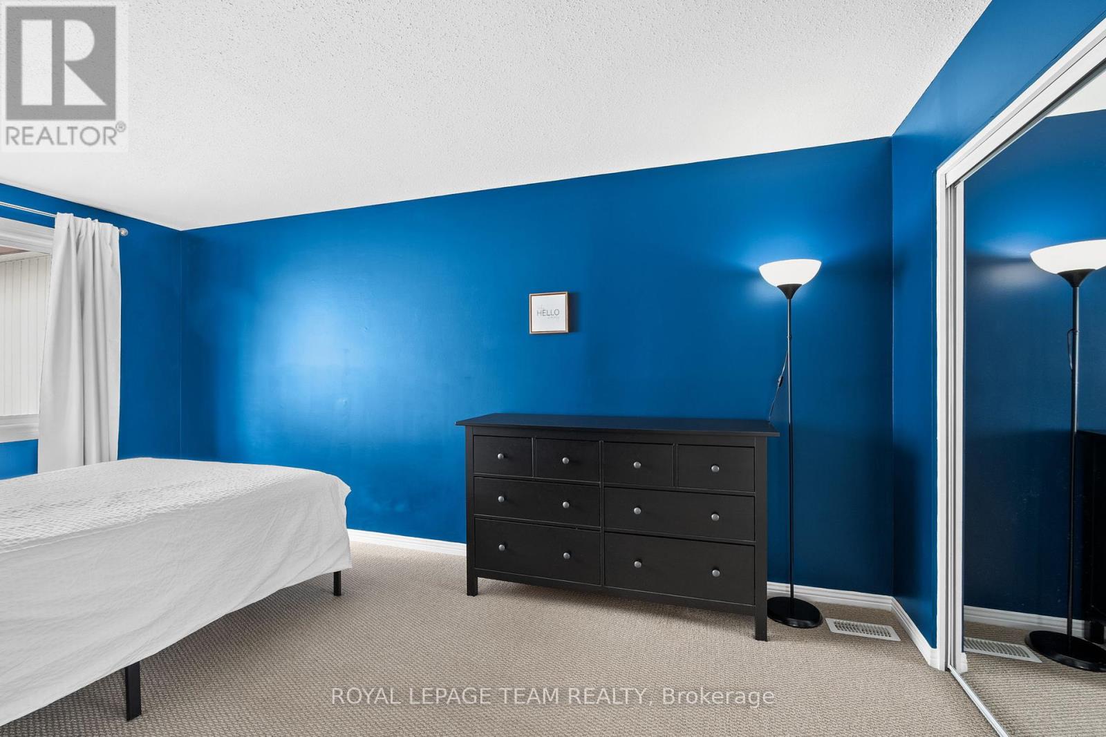 Photo 17 of 141 2166 Loyola Avenue, Ottawa ON