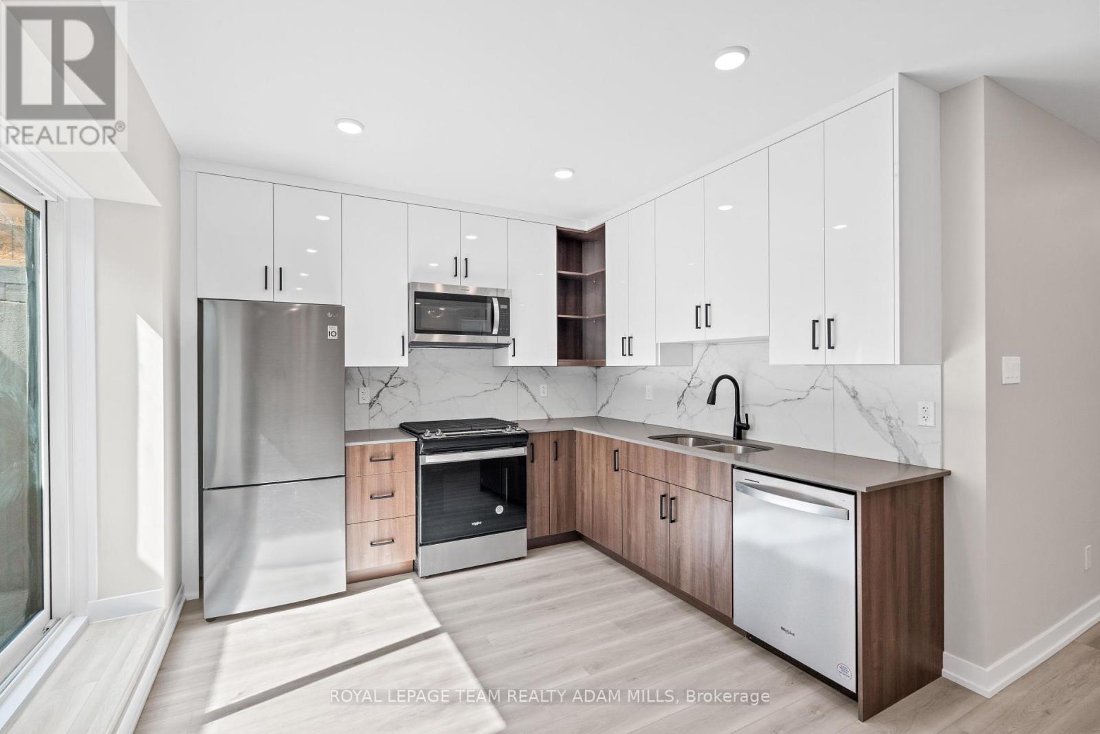 Photo 8 of C 306 Lanark Avenue, Ottawa ON
