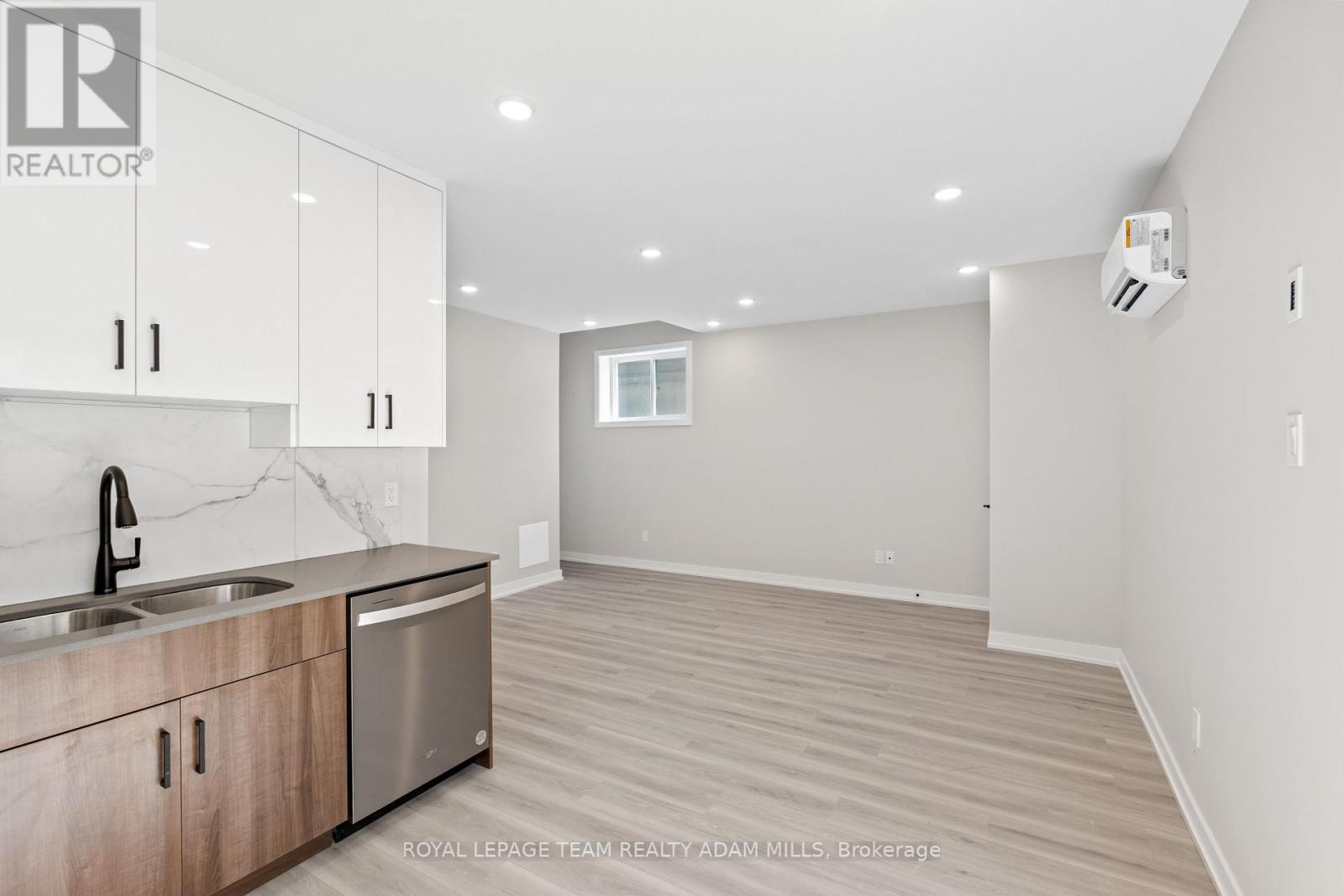 Photo 13 of C 306 Lanark Avenue, Ottawa ON