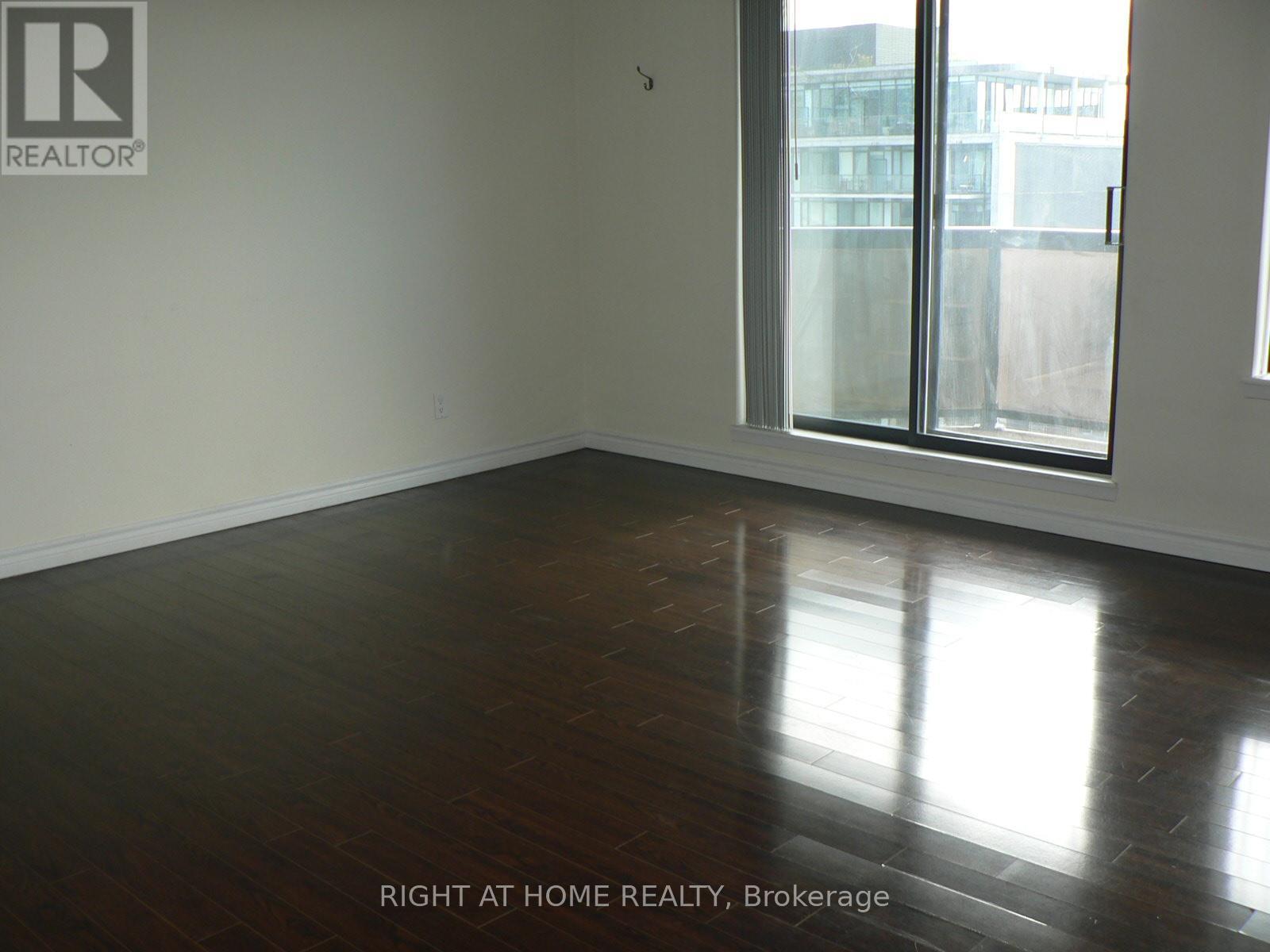 Photo 21 of 2006 470 Laurier Avenue W, Ottawa ON