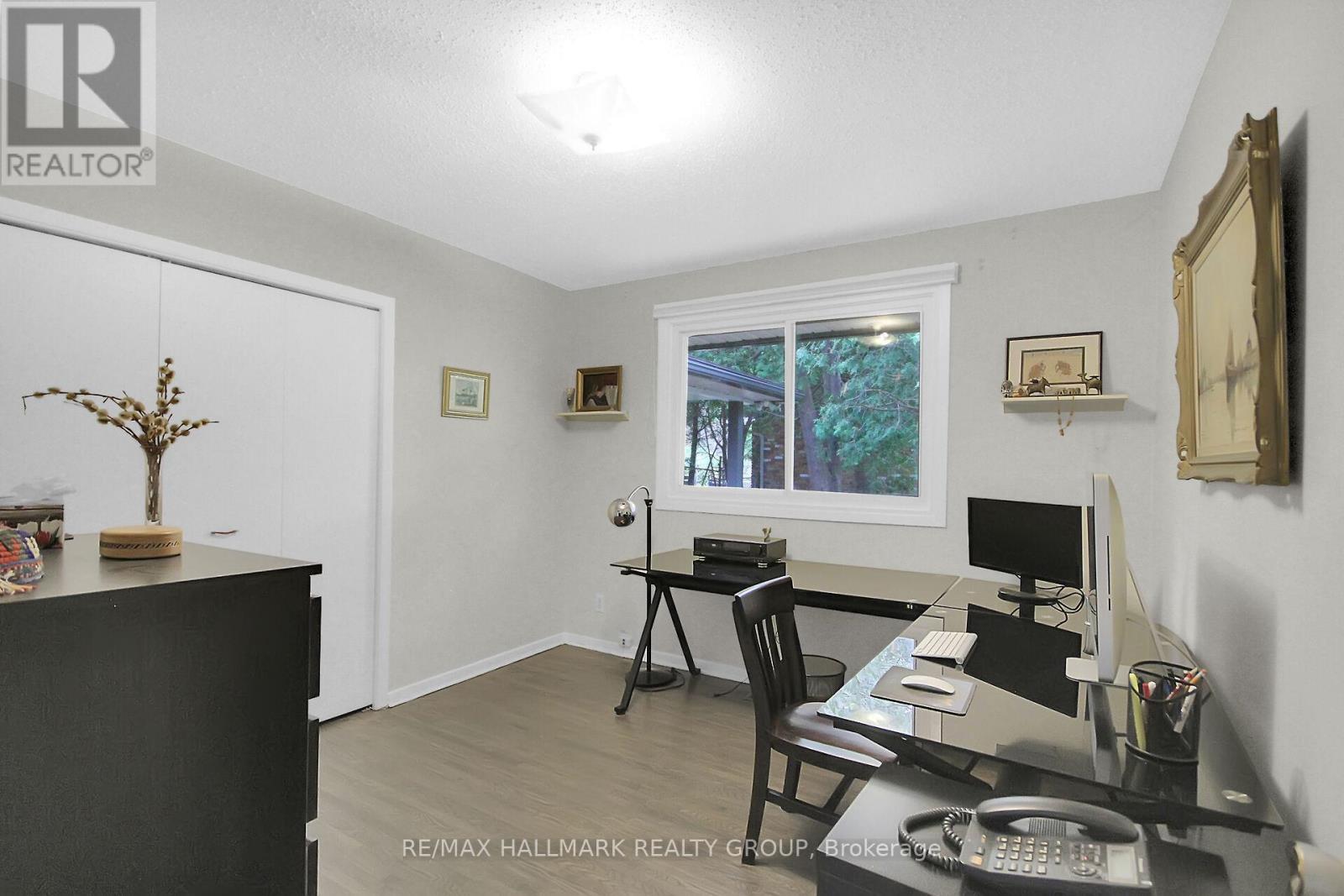 Photo 22 of 40 Foothills Drive, Ottawa ON