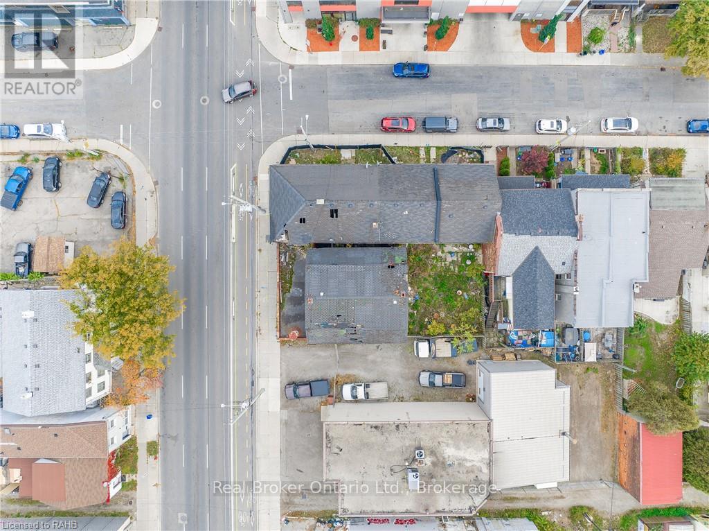 Photo 3 of 202 Cannon Street E, Hamilton ON