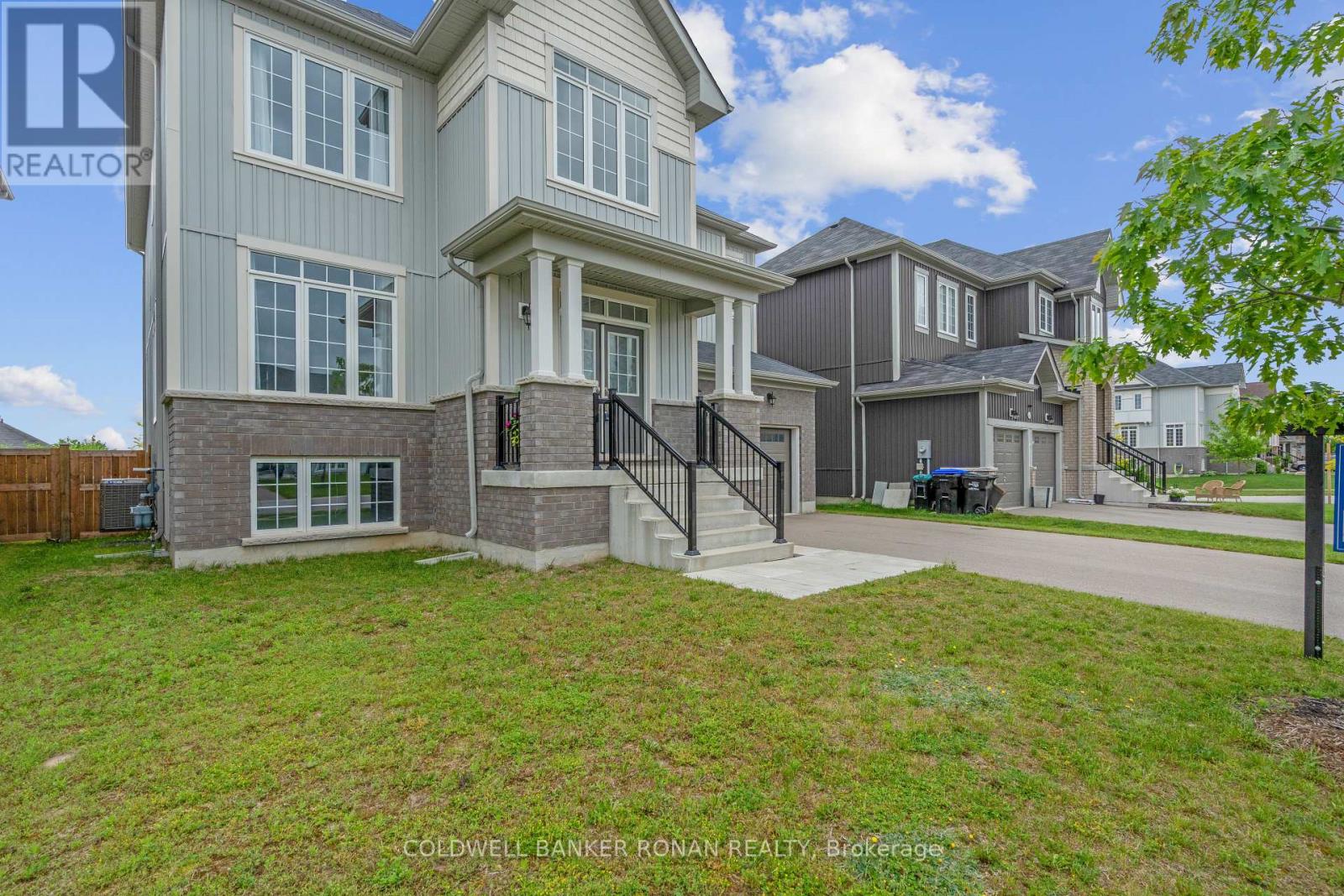 Photo 25 of 203 Roy Drive, Clearview ON