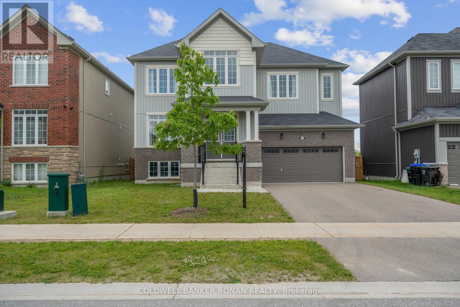 Photo 37 of 203 Roy Drive, Clearview ON