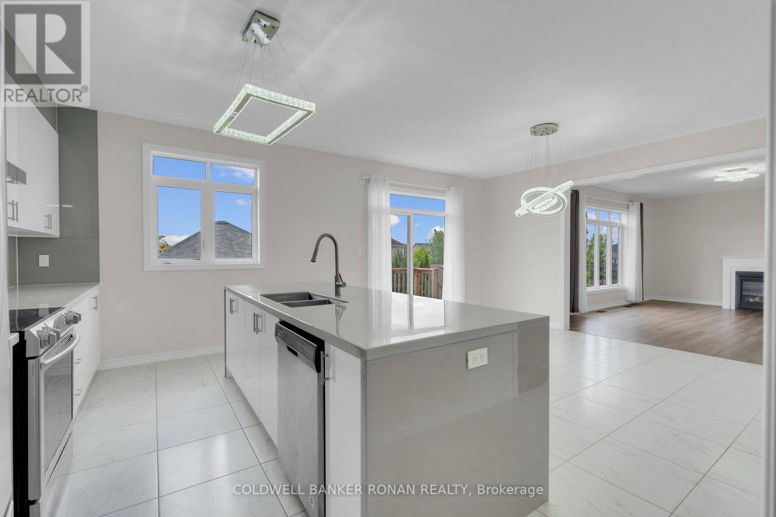 Photo 2 of 203 Roy Drive, Clearview ON